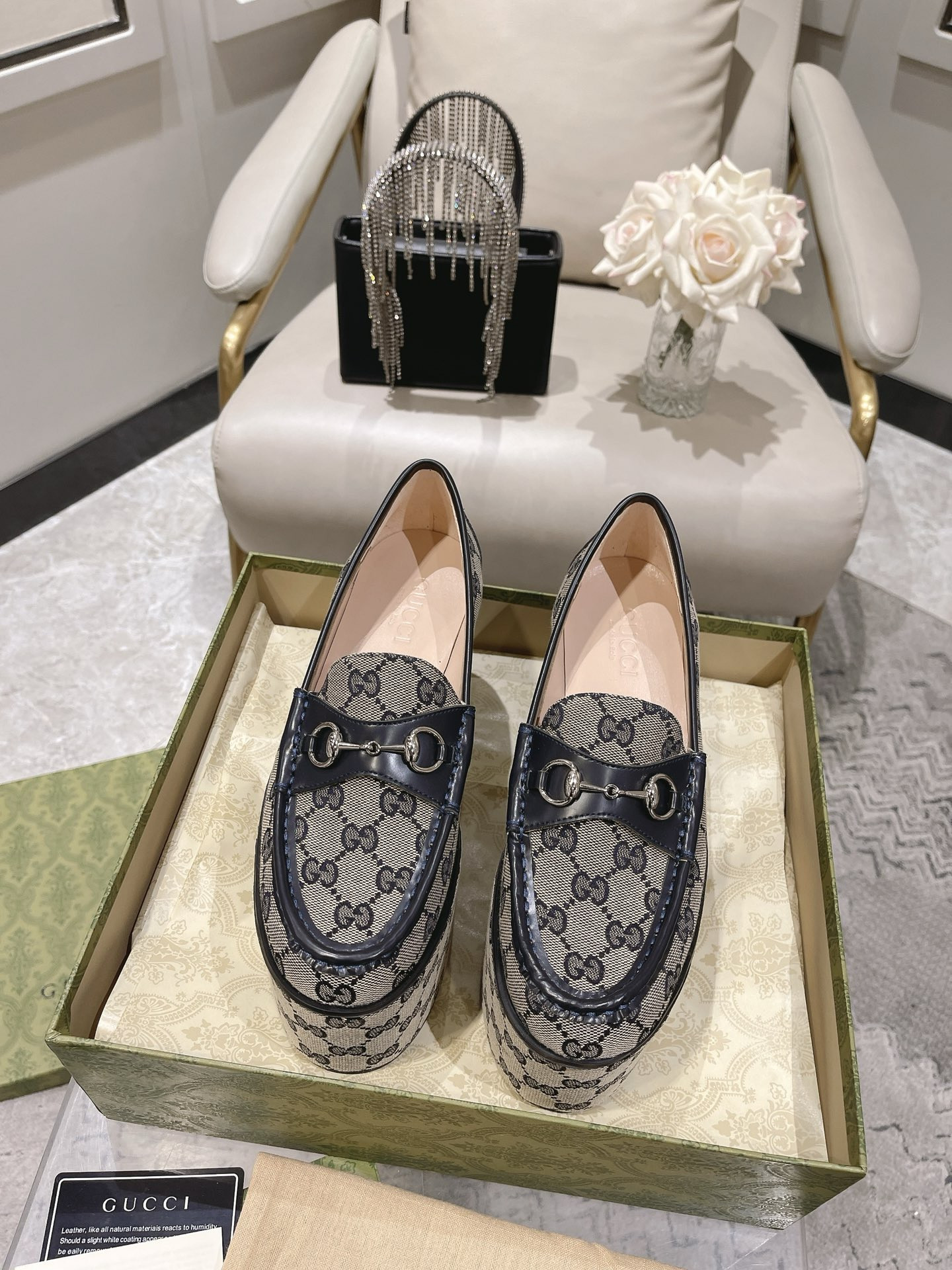 G*u*i horsebit platform loafer