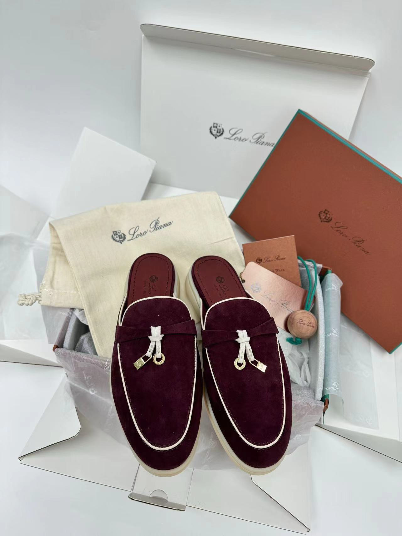 ua l**o p*ana babouche charms walk moccasin slipper moccasin (cusT0mized, no return no exchange)