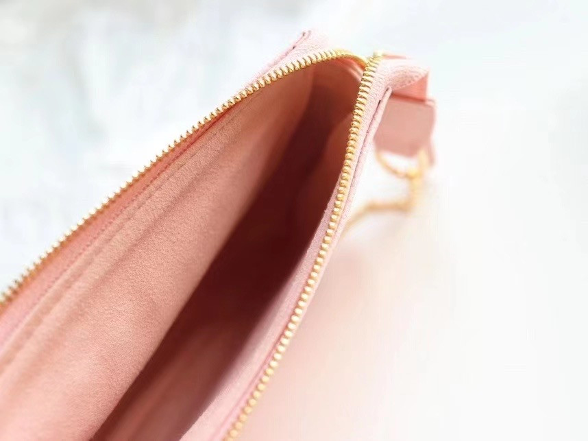 MINI POCHETTE ACCESSOIRES M80501