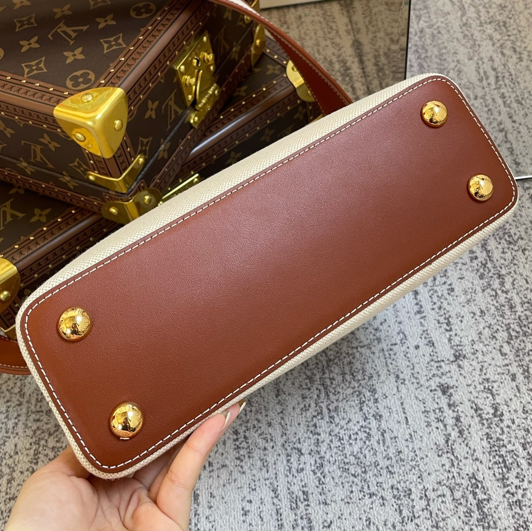 LV CAPUCINES BB M57361