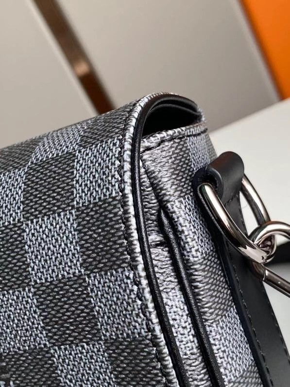 LV STUDIO MESSENGER N50013