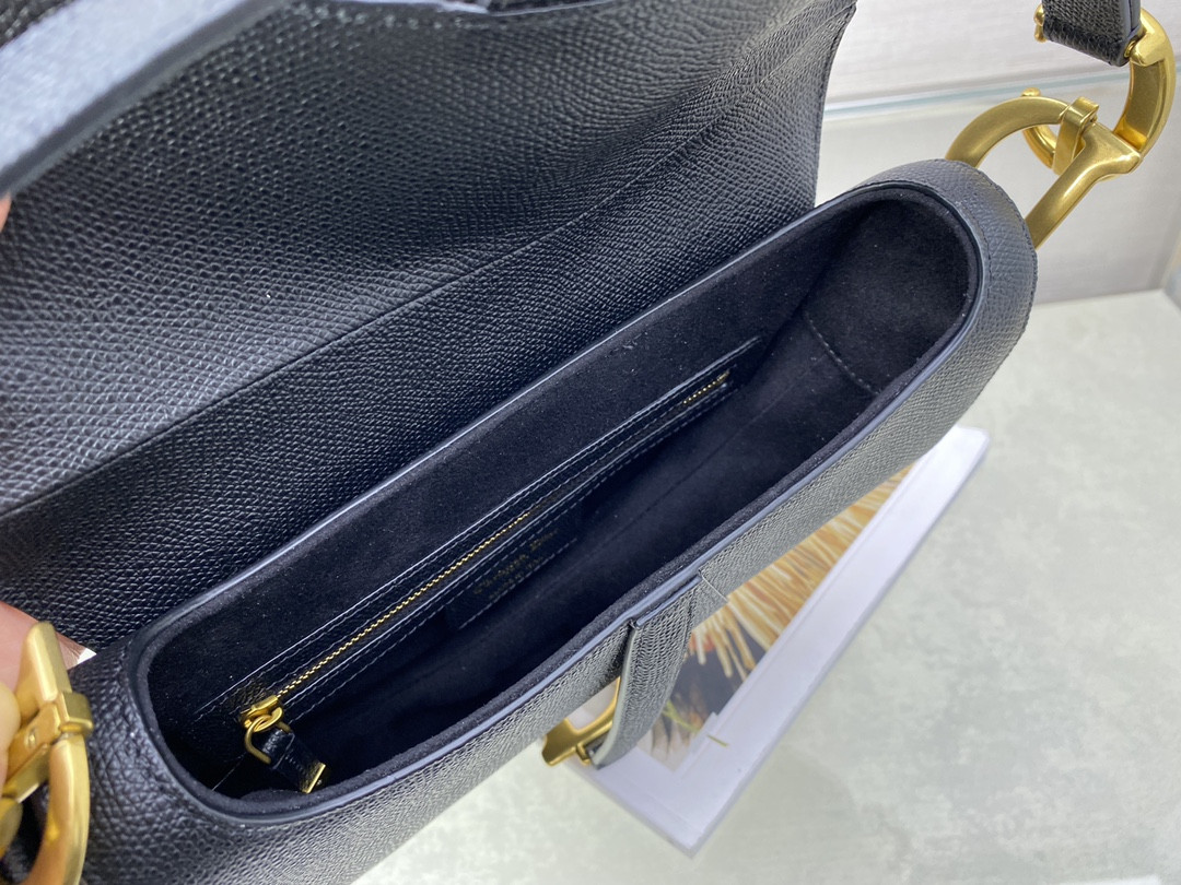 D*or saddle bag indigo black grained calfskin 25.5x20x6.5cm