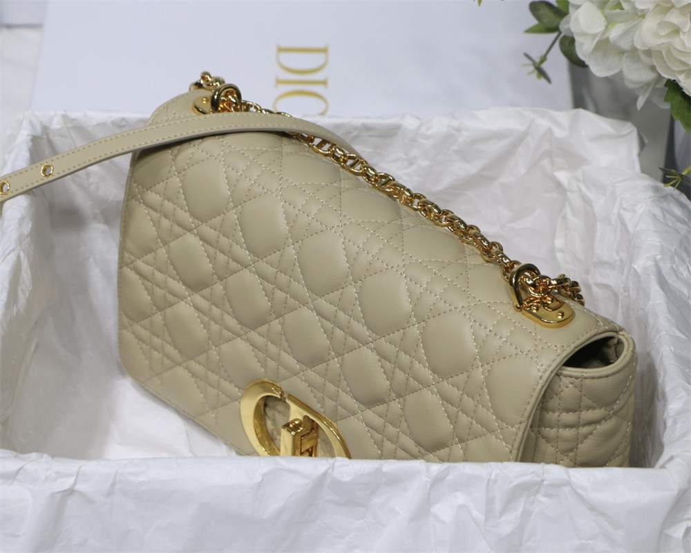 large d*or caro bag beige S*pple cannage calfskin 29 x 18 x 10 cm