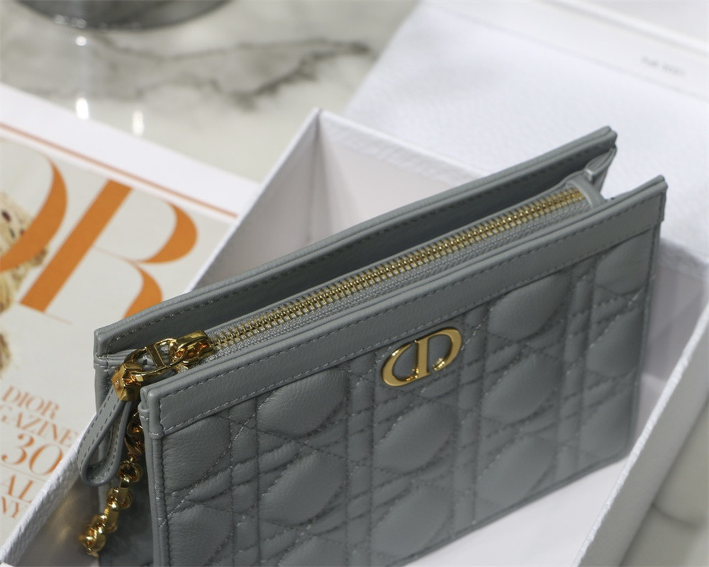 d*or caro zipped pouch with chain grey S*pple cannage calfskin 19 x 14 x 4.5 cm