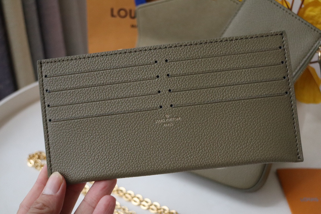 LV FÉLICIE POCHETTE M69977