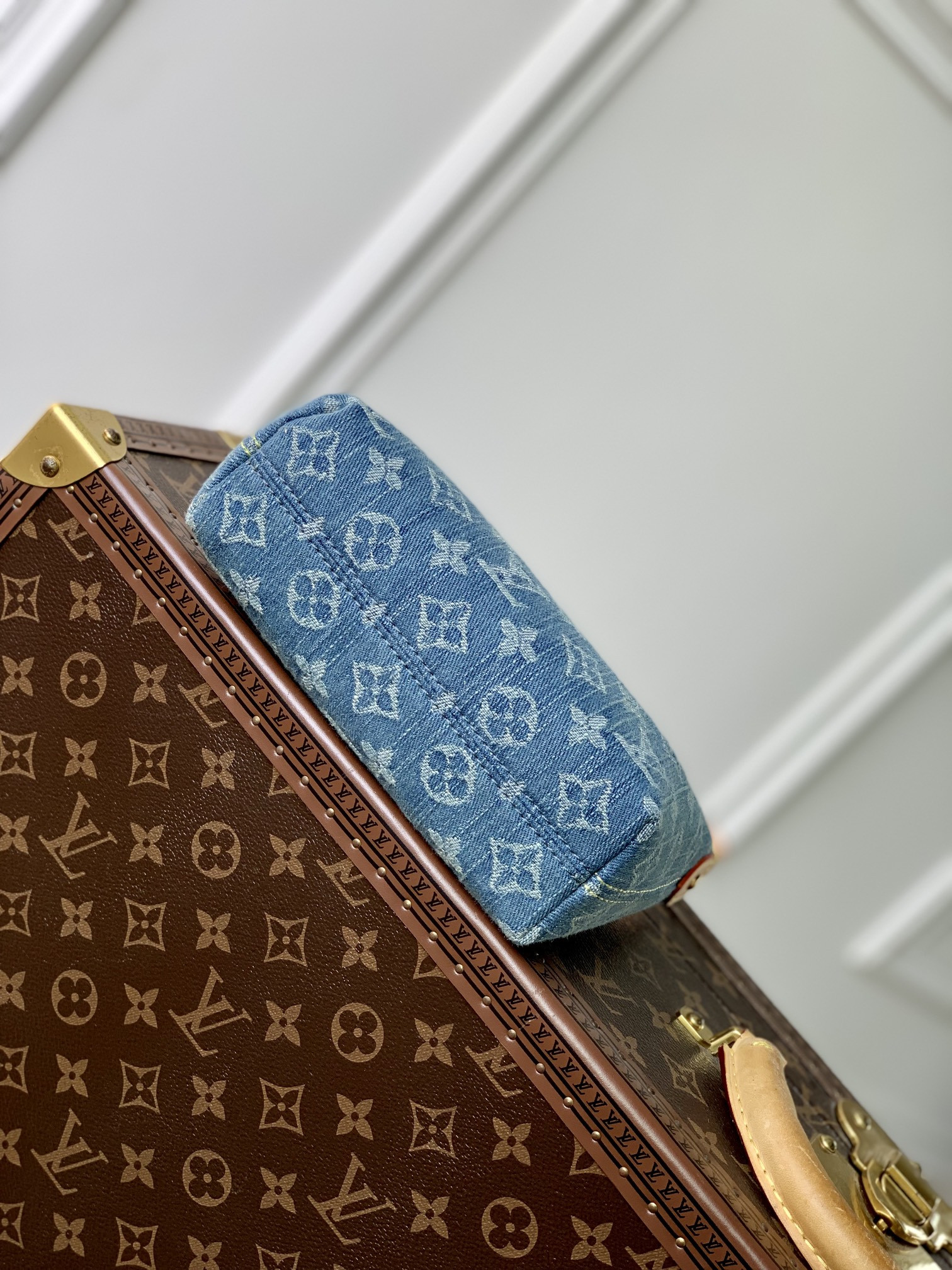 l0*is V*t0n m82949 hills pochette 18.5 x 11 x 6.6 cm