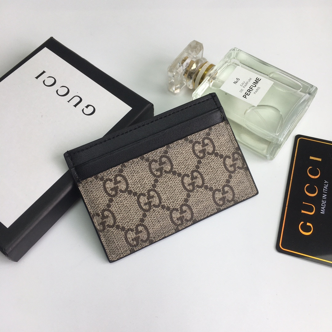 G*u*i gg card case wallet