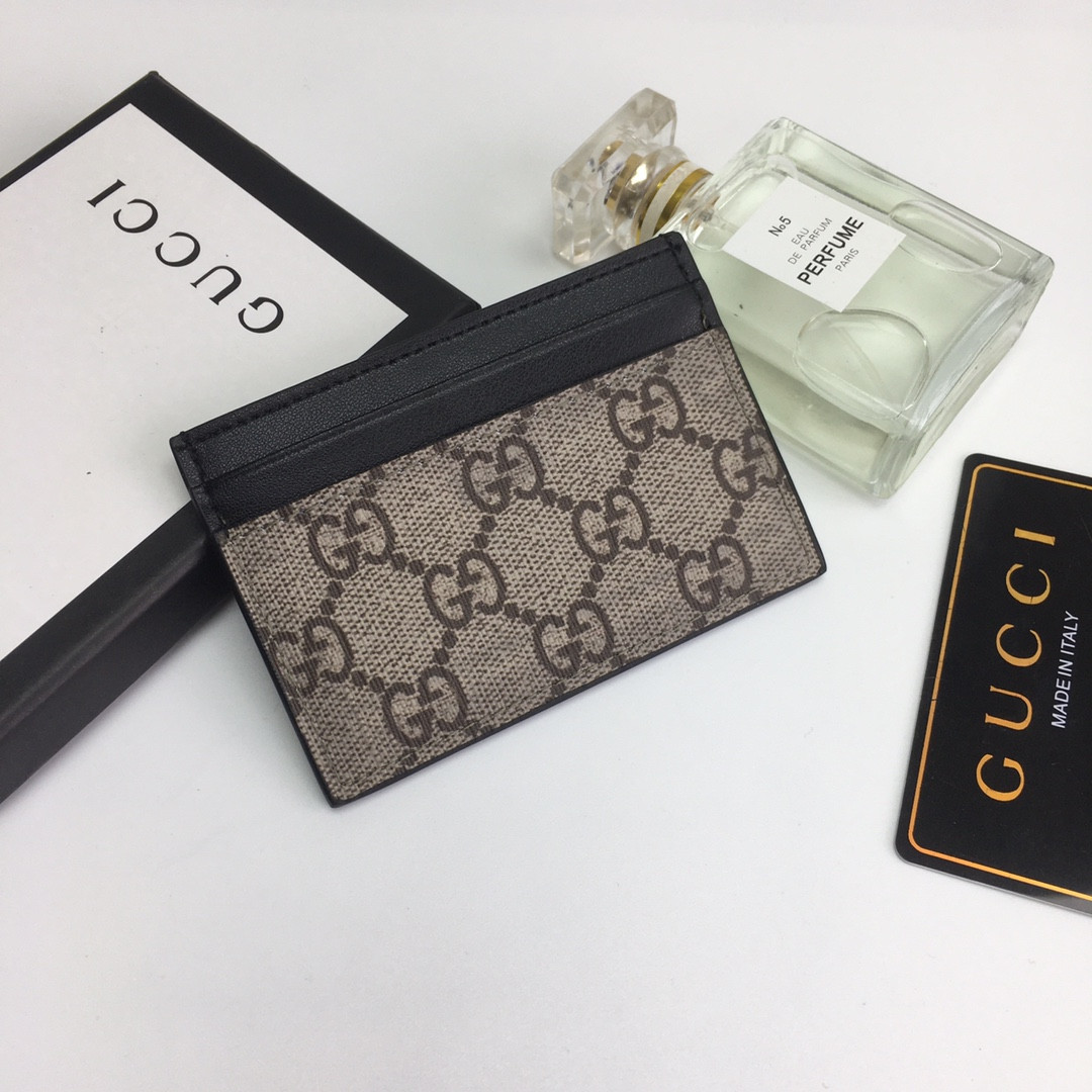 G*u*i gg card case wallet