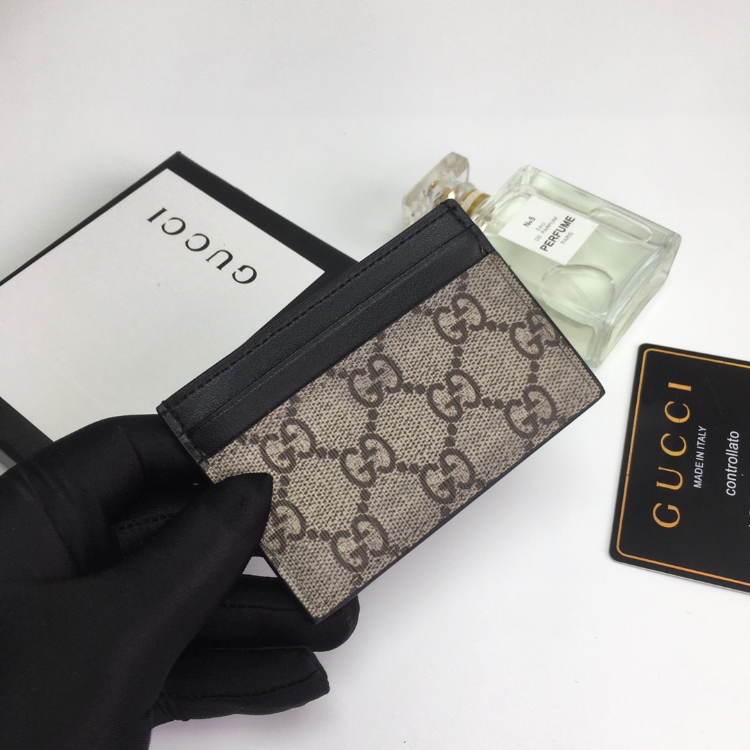 G*u*i gg card case wallet