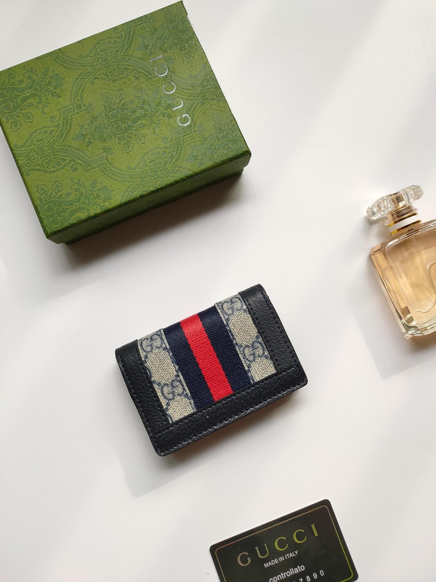G*u*i gg card case wallet