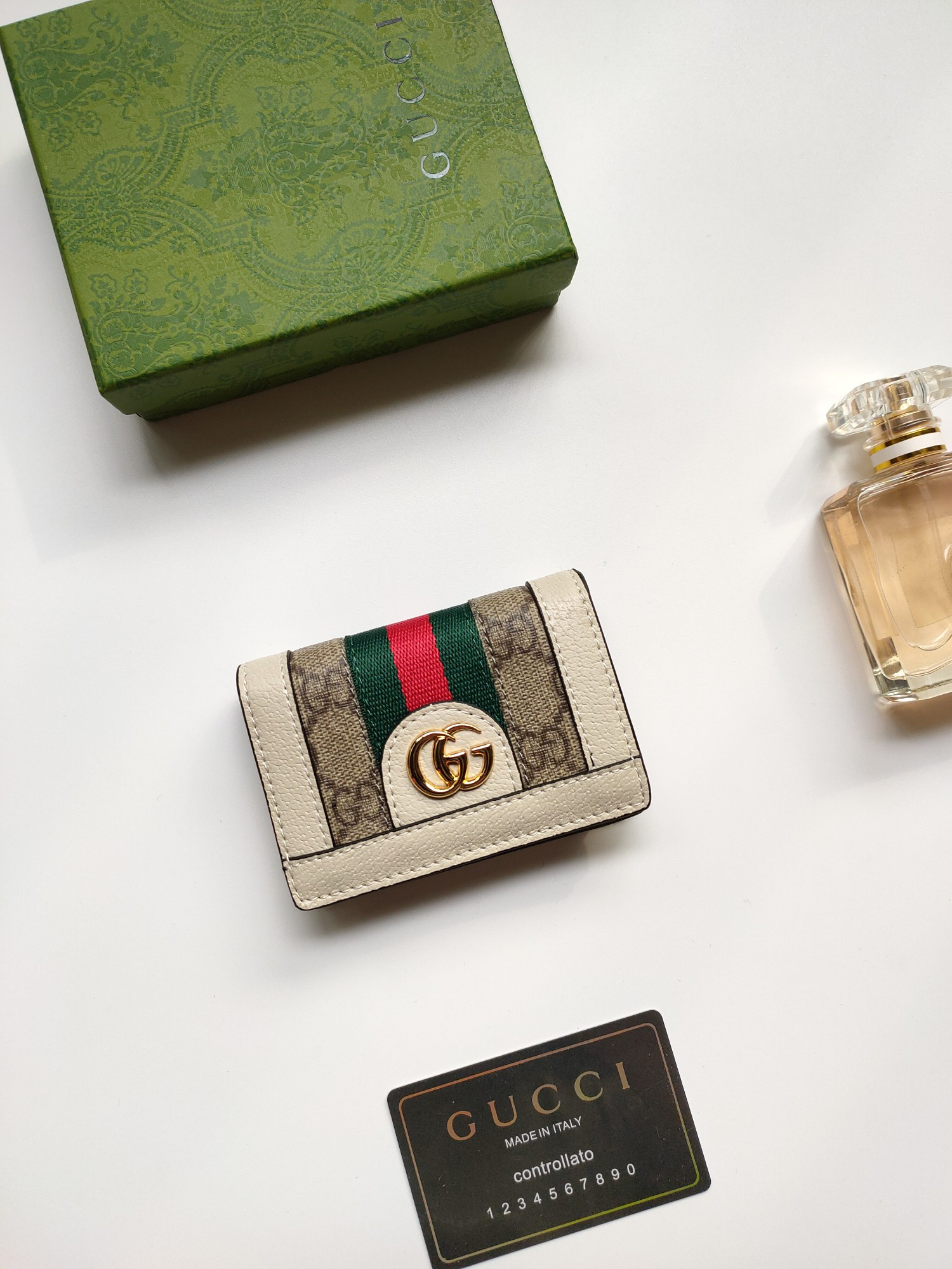 G*u*i gg card case wallet