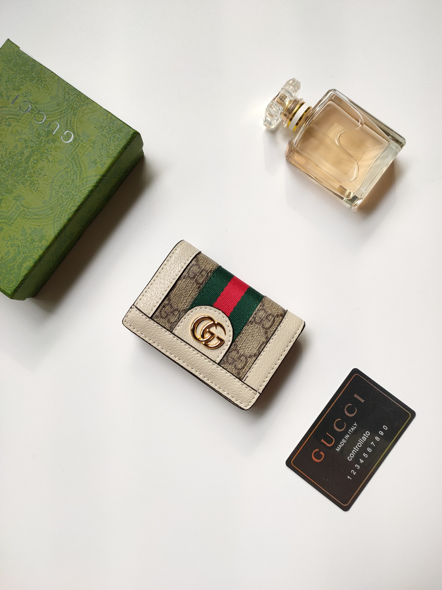 G*u*i gg card case wallet
