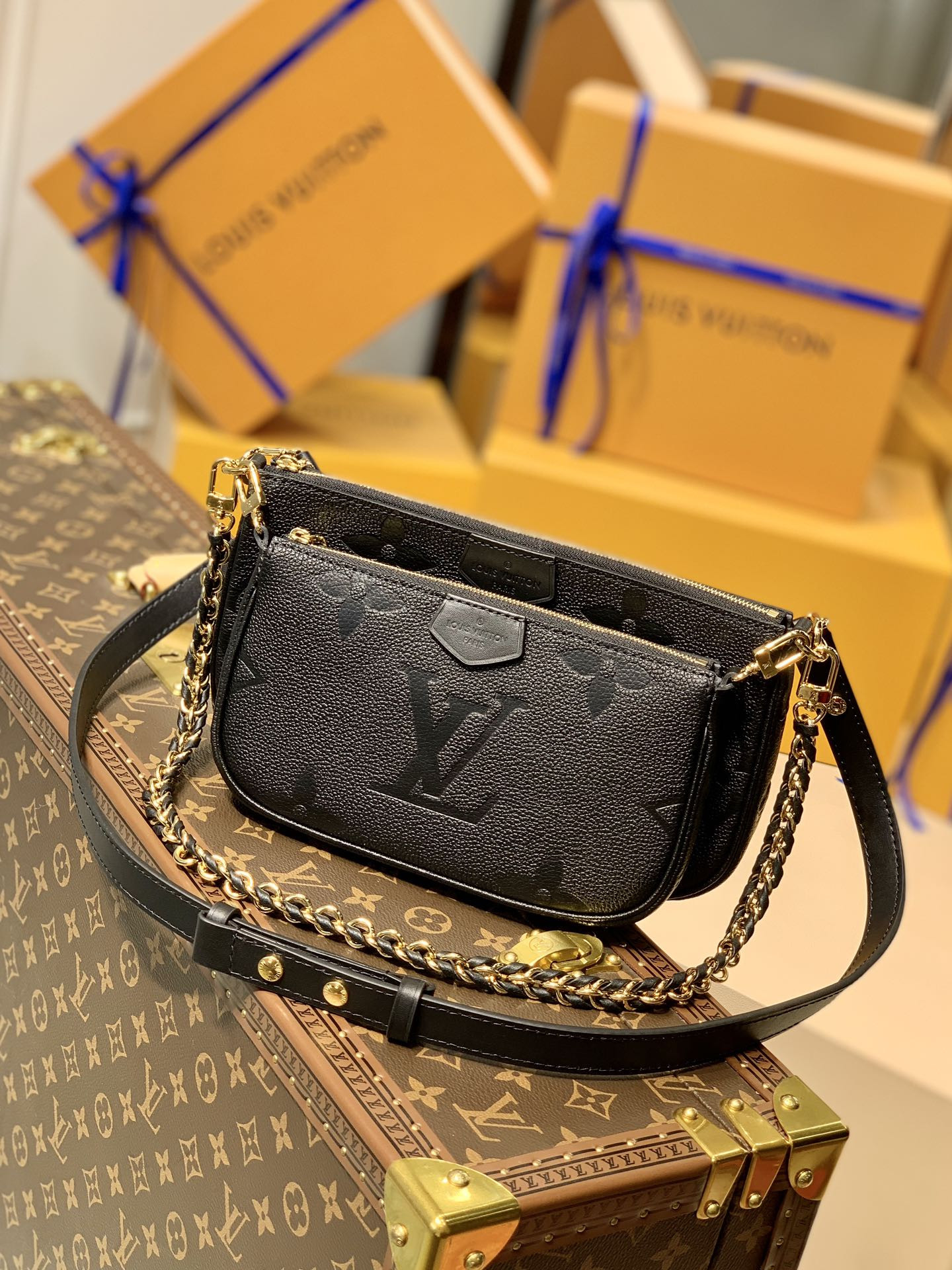 l0*is V*t0n m80399 multi pochette accessoires 9.4 x 5.3 x 1.6 inches