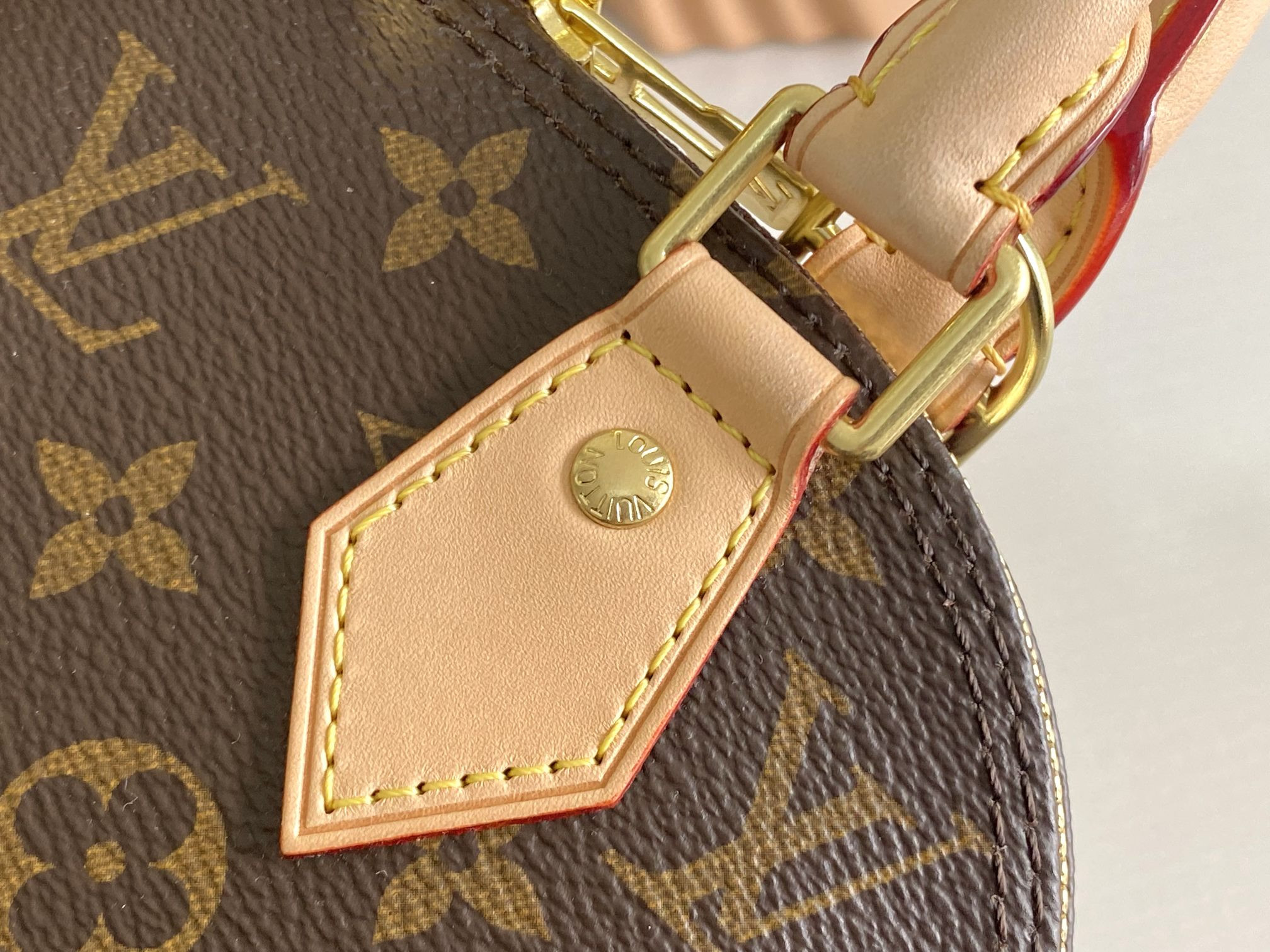 LV M53152 Alma BB 9.3 x 6.9 x 4.5 inches