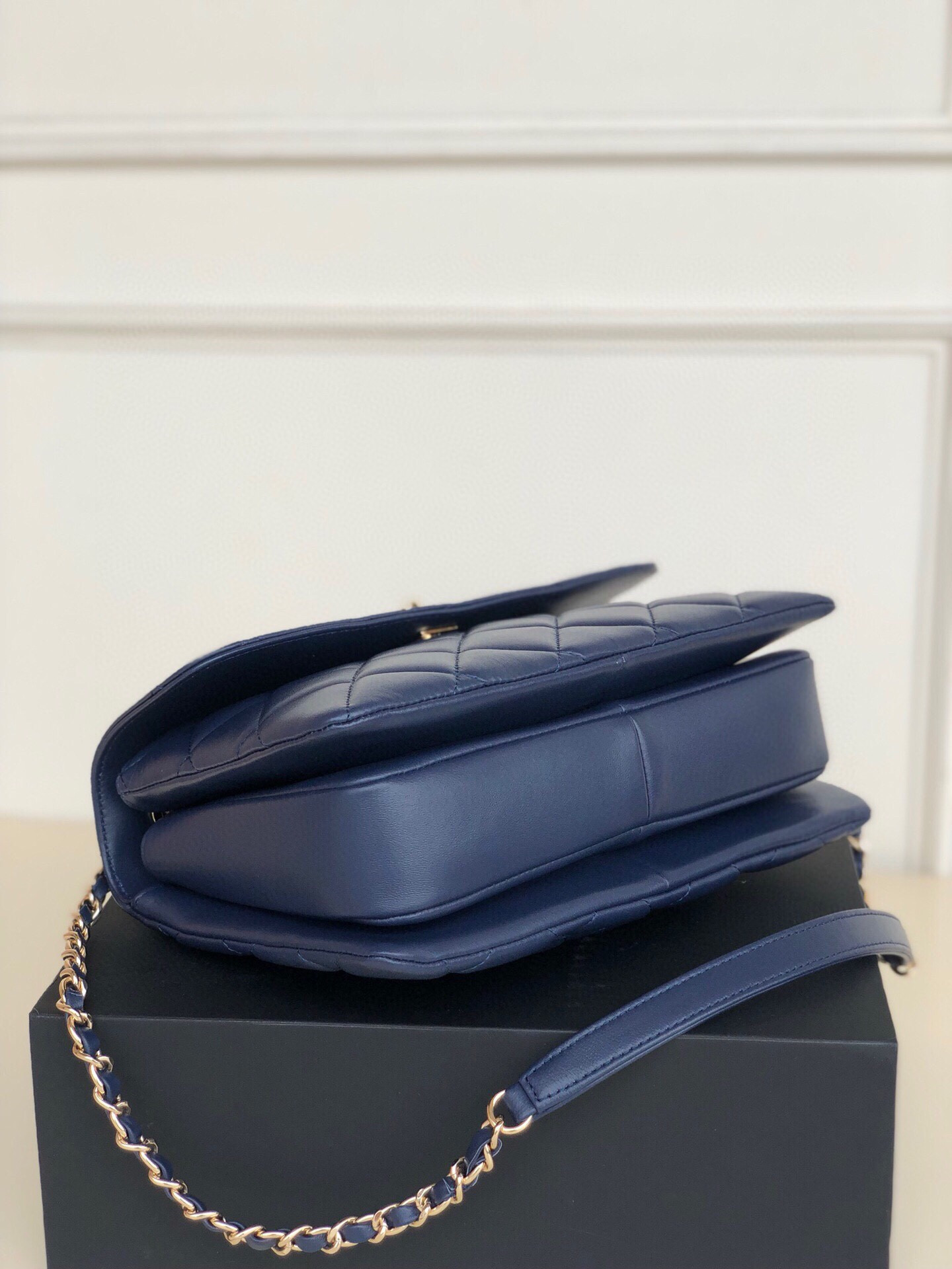 Ch*el flap bag with top handle 6.6 × 9.8 × 4.7 in