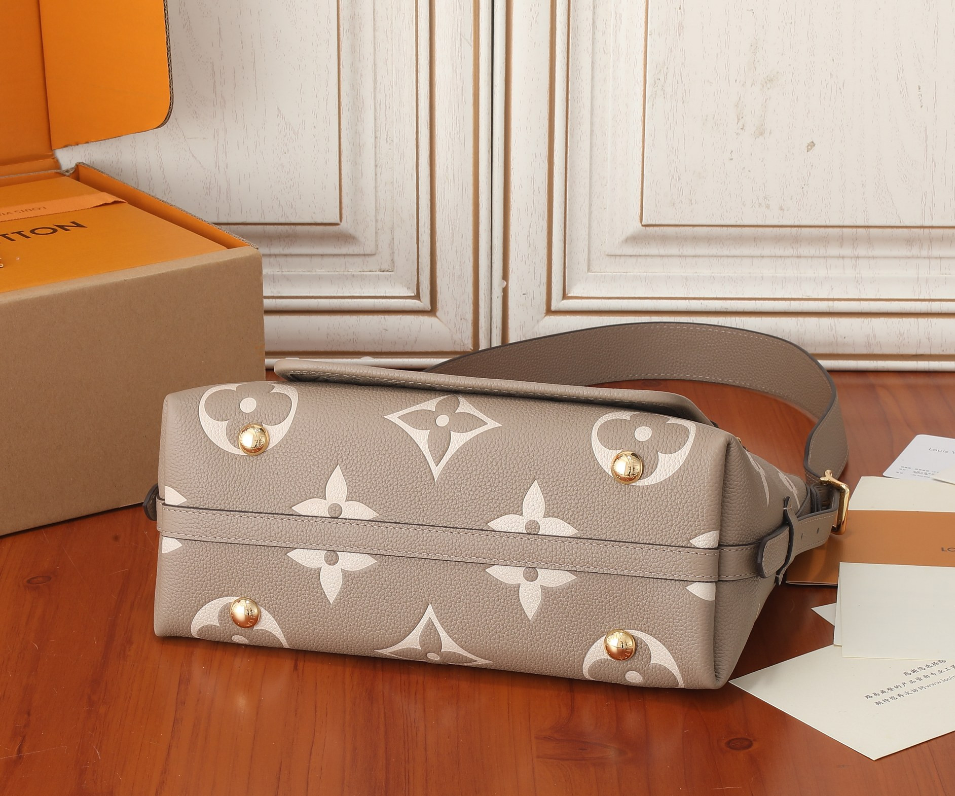 LV CarryAll PM M47180 11.6x9.4x4.7 inches