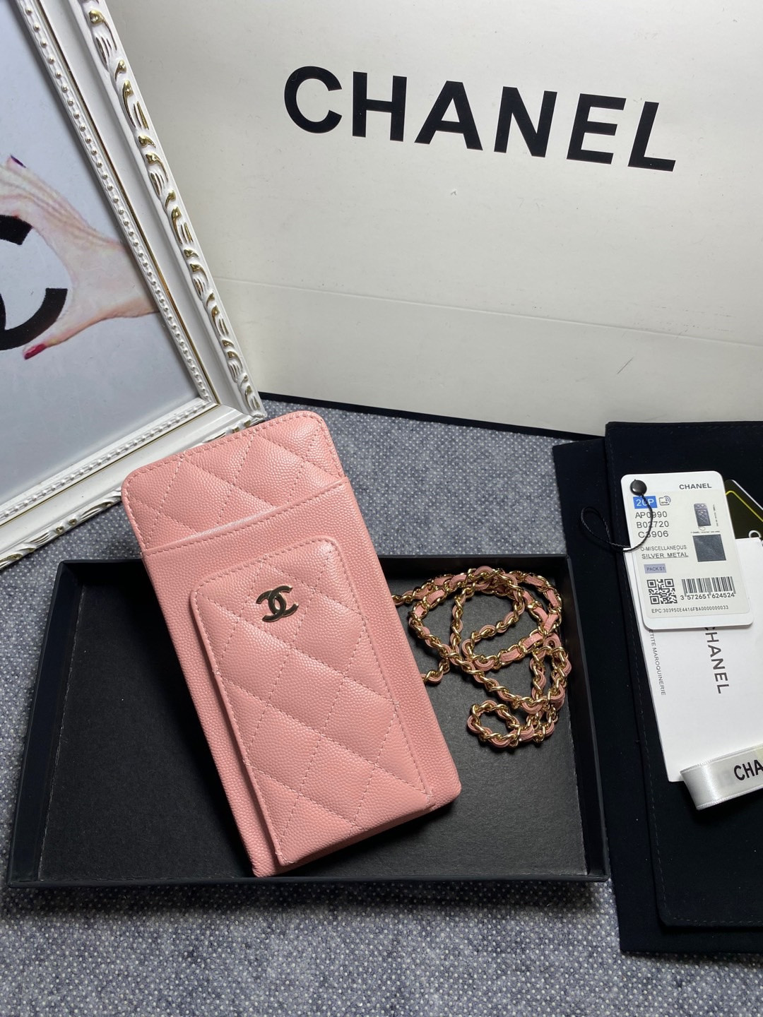 Ch*el long zipped wallet 19-11cm