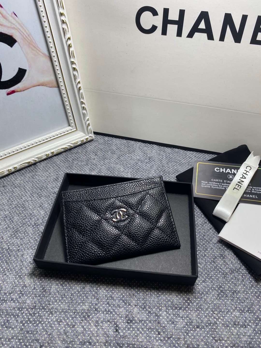 Ch*el card holder 10cm