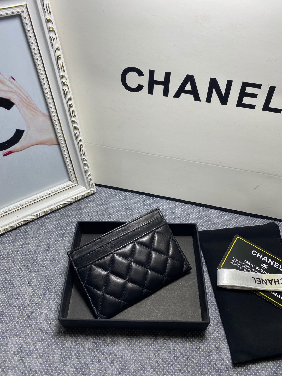 Ch*el card holder 10cm