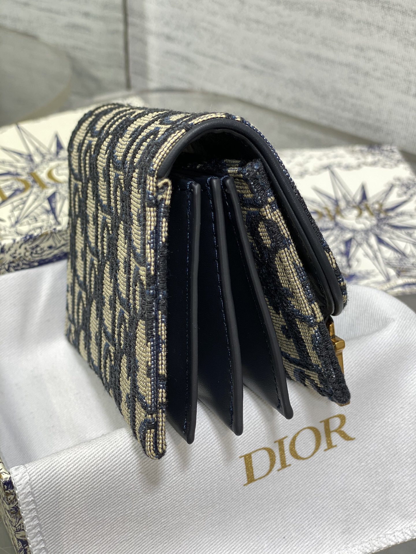 D*or card holder 12-10-5cm