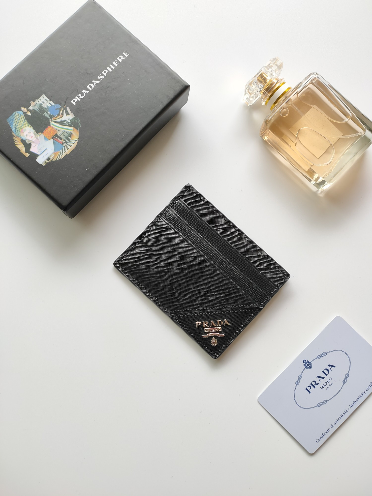 Pra*a card holder 8-10cm