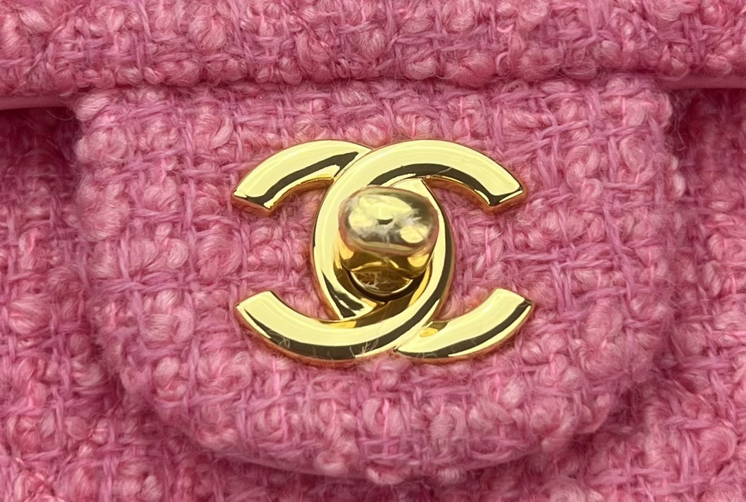 Ch*el mini classic 11.12 handbag tweed & gold-tone metal 4.7 × 7.8 × 2.3 in