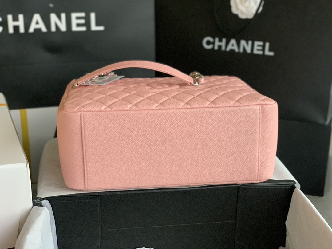 Ch*el gst caviar leather hardware 24x33x13cm
