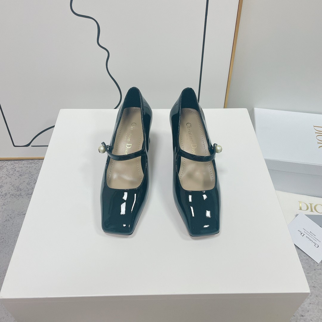 ua jolie D*or pump
