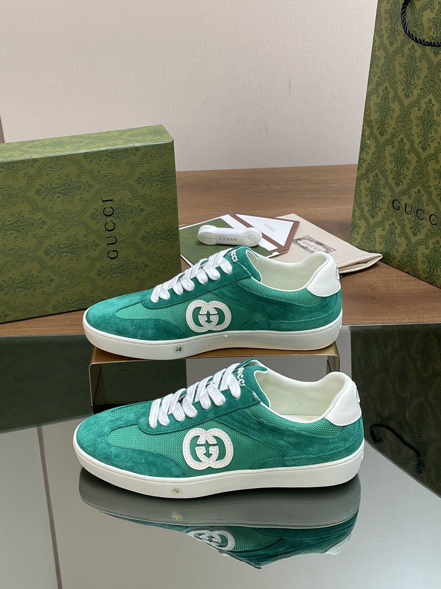 ua G*u*i interlocking g sneaker green