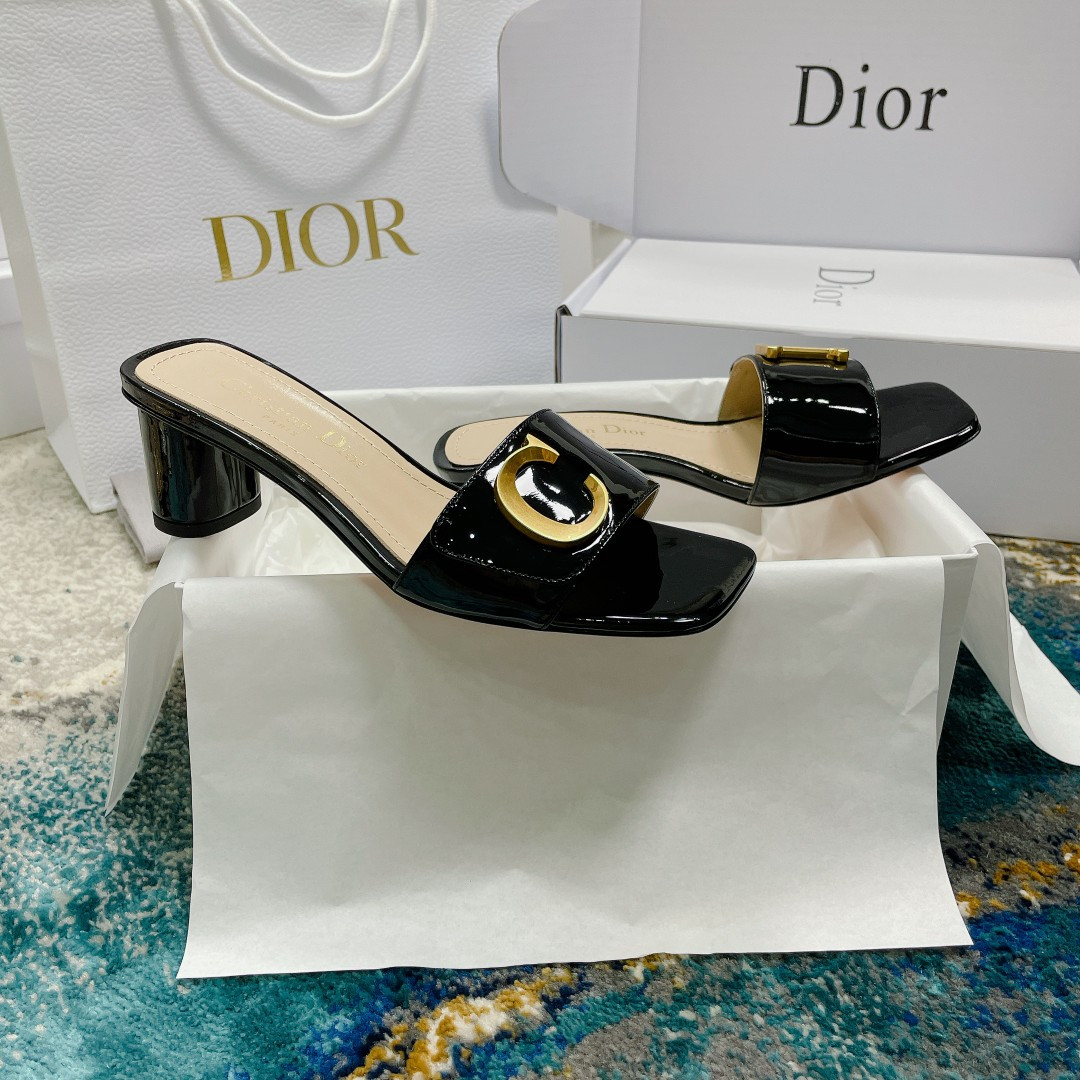 ua D*or or c