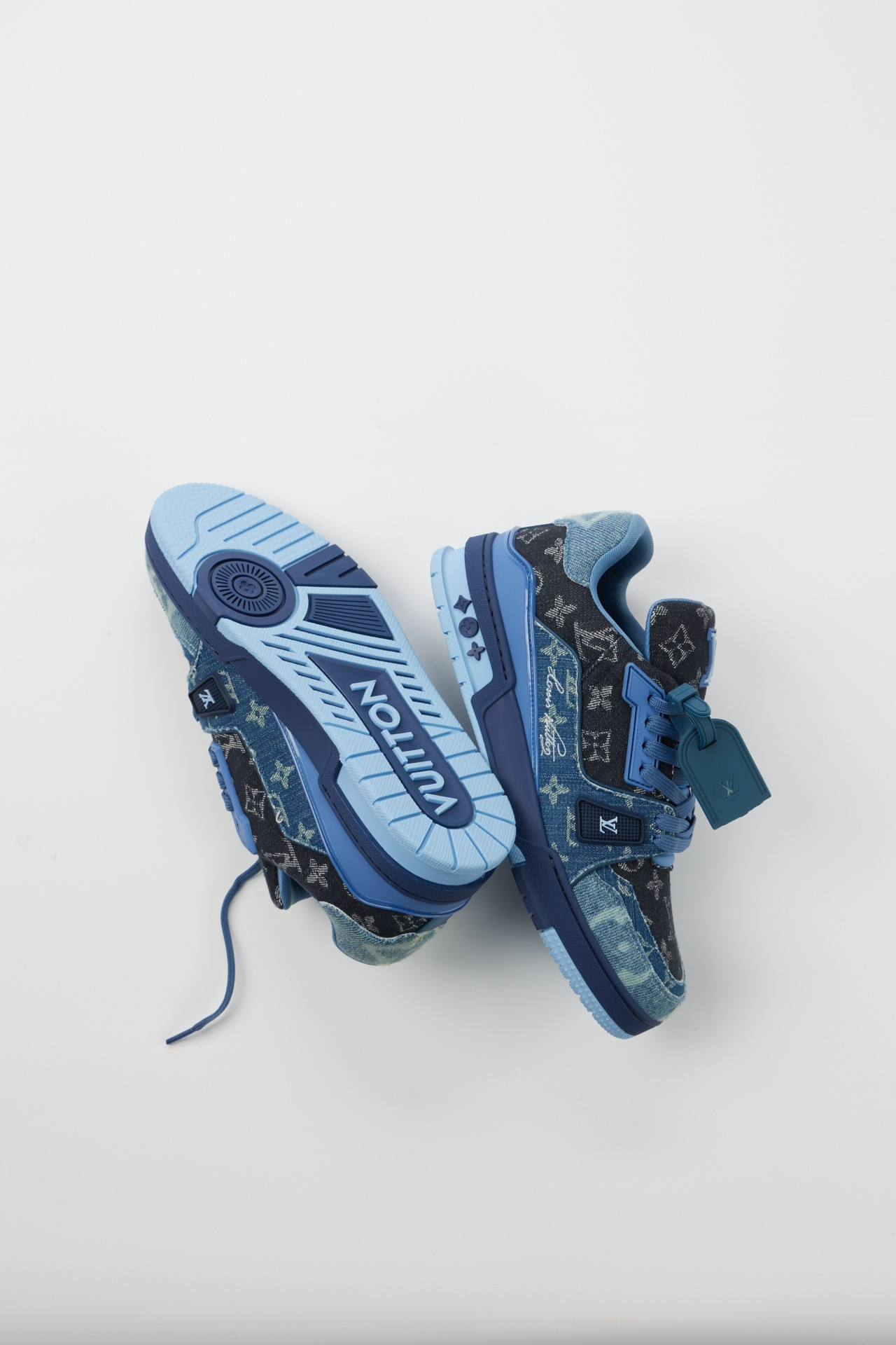 UA LV Trainer Sneaker