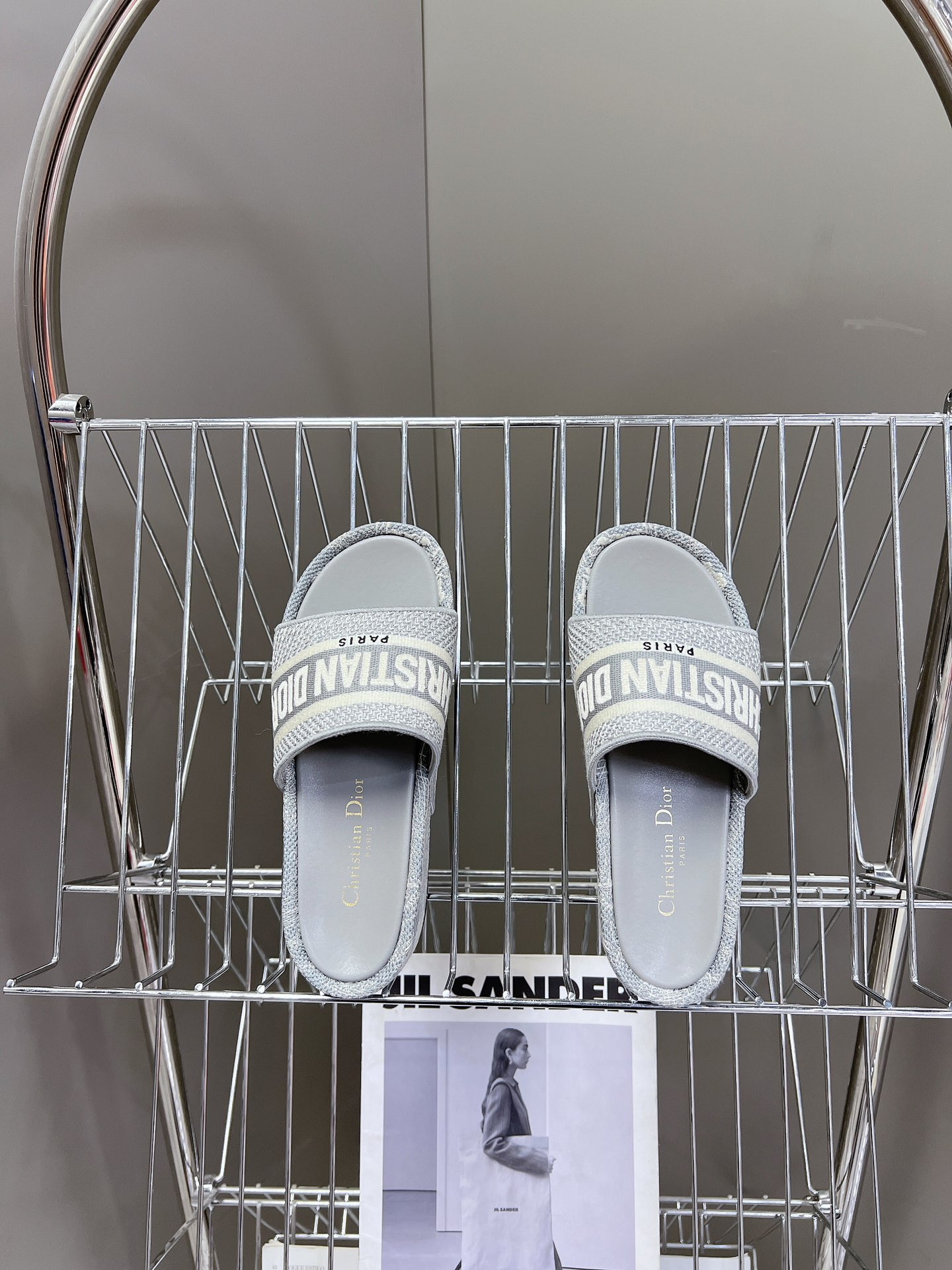 ua D*or platform sandals