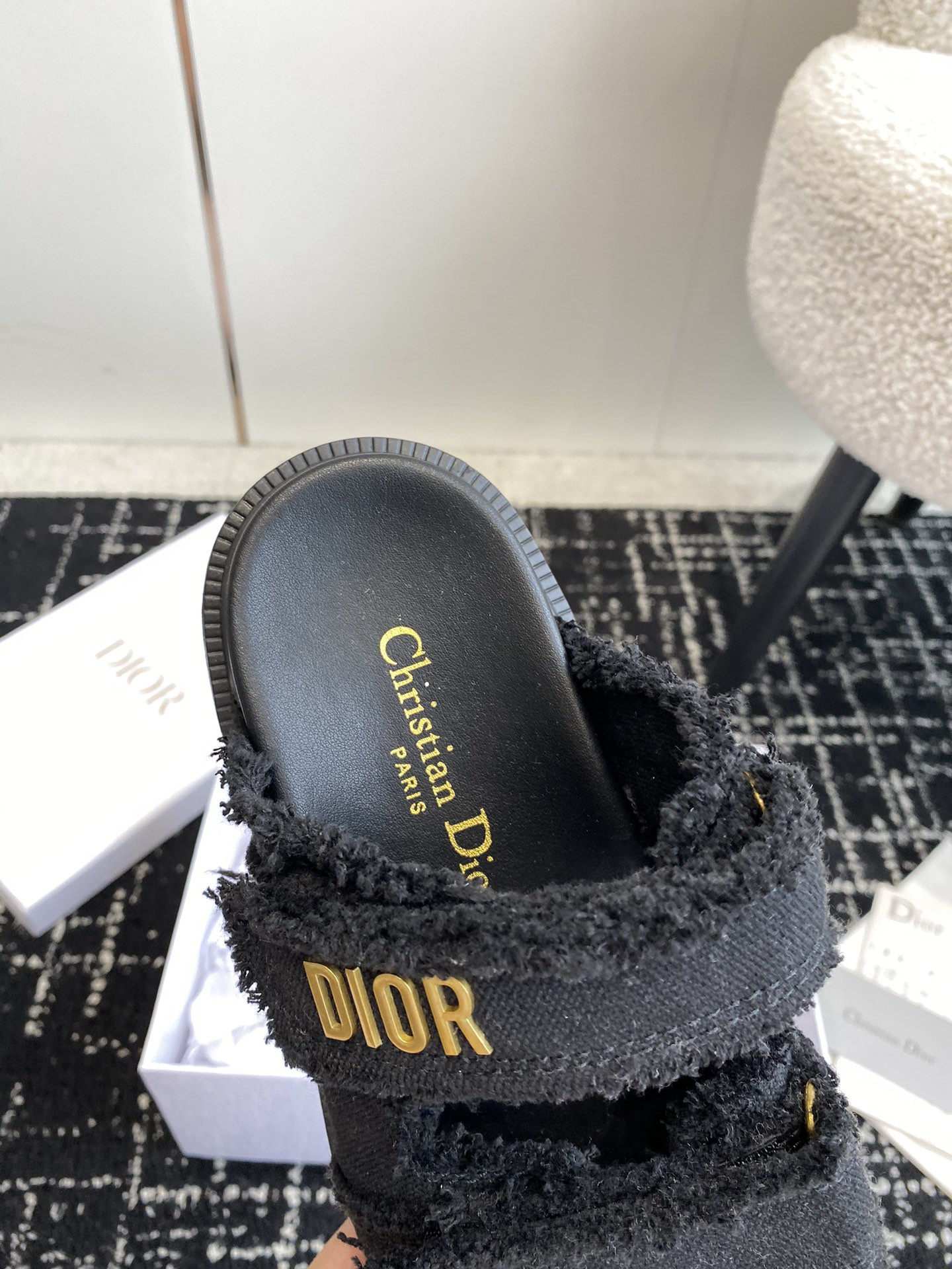 ua D*oract slide