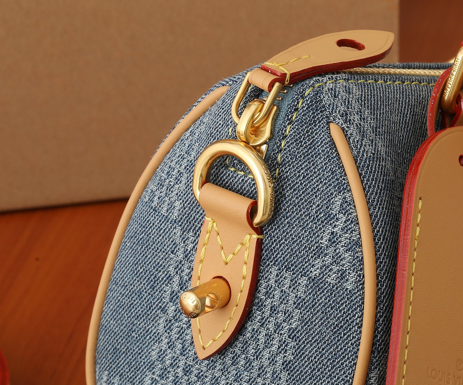 LV Speedy 18 Bandoulière N40682 7.1 x 4.7 x 3.9 inches