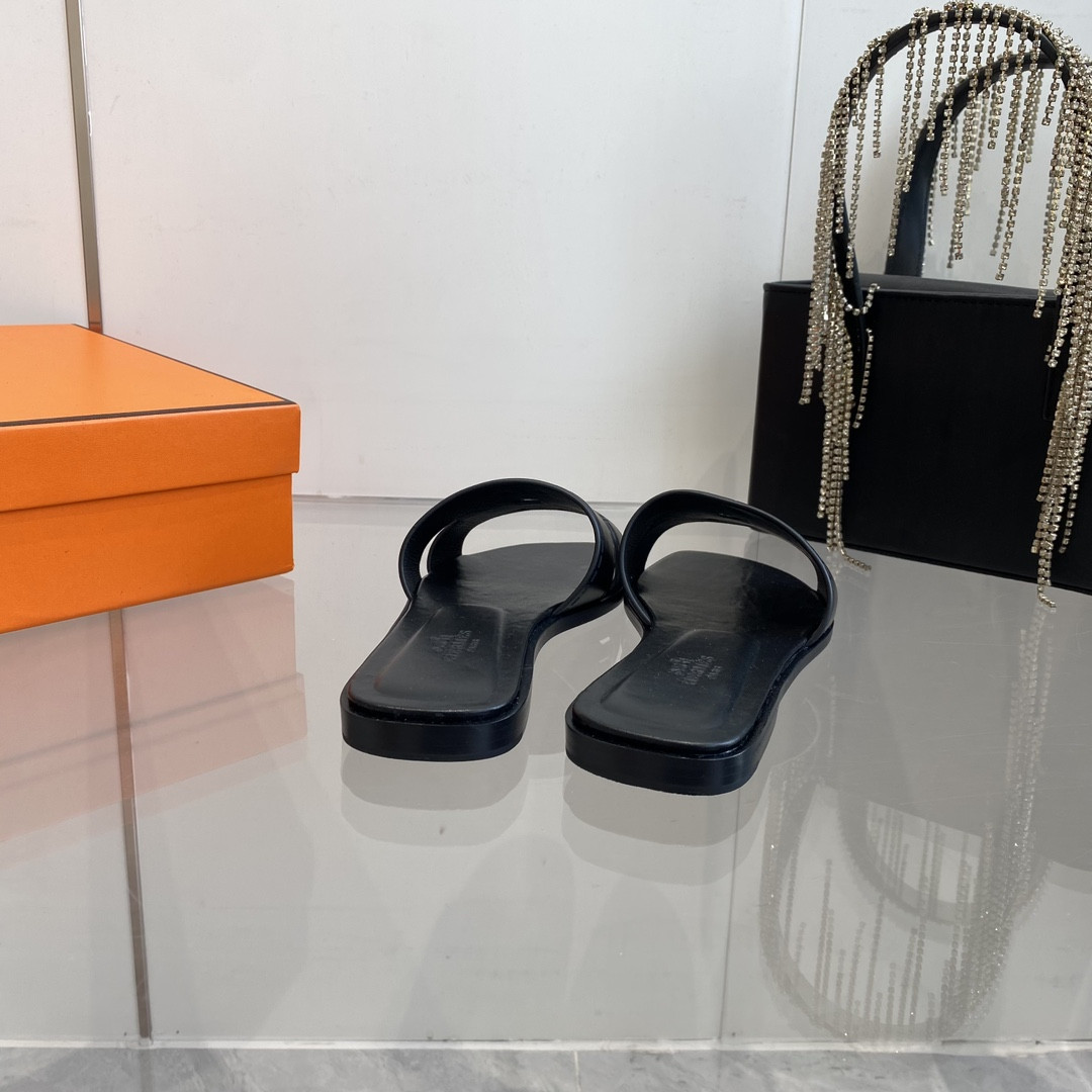 ua H**mes idioma sandal