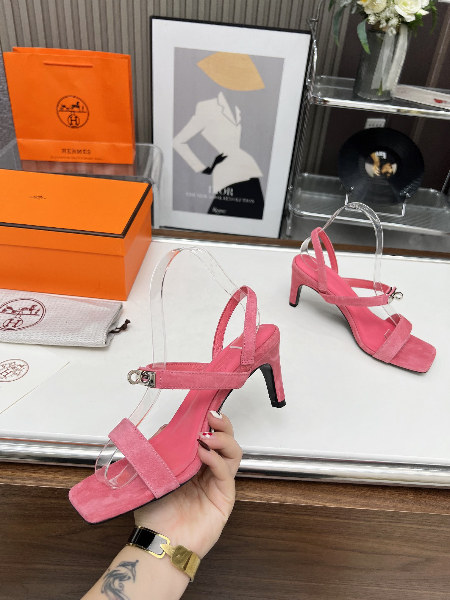 ua H**mes glamour 95 sandal