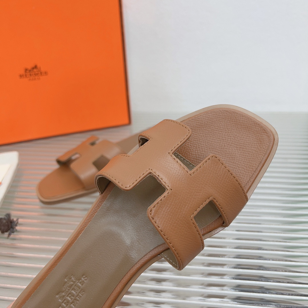 ua H**mes oran sandal