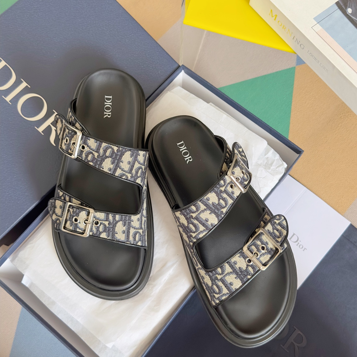 ua D*or aqua sandal