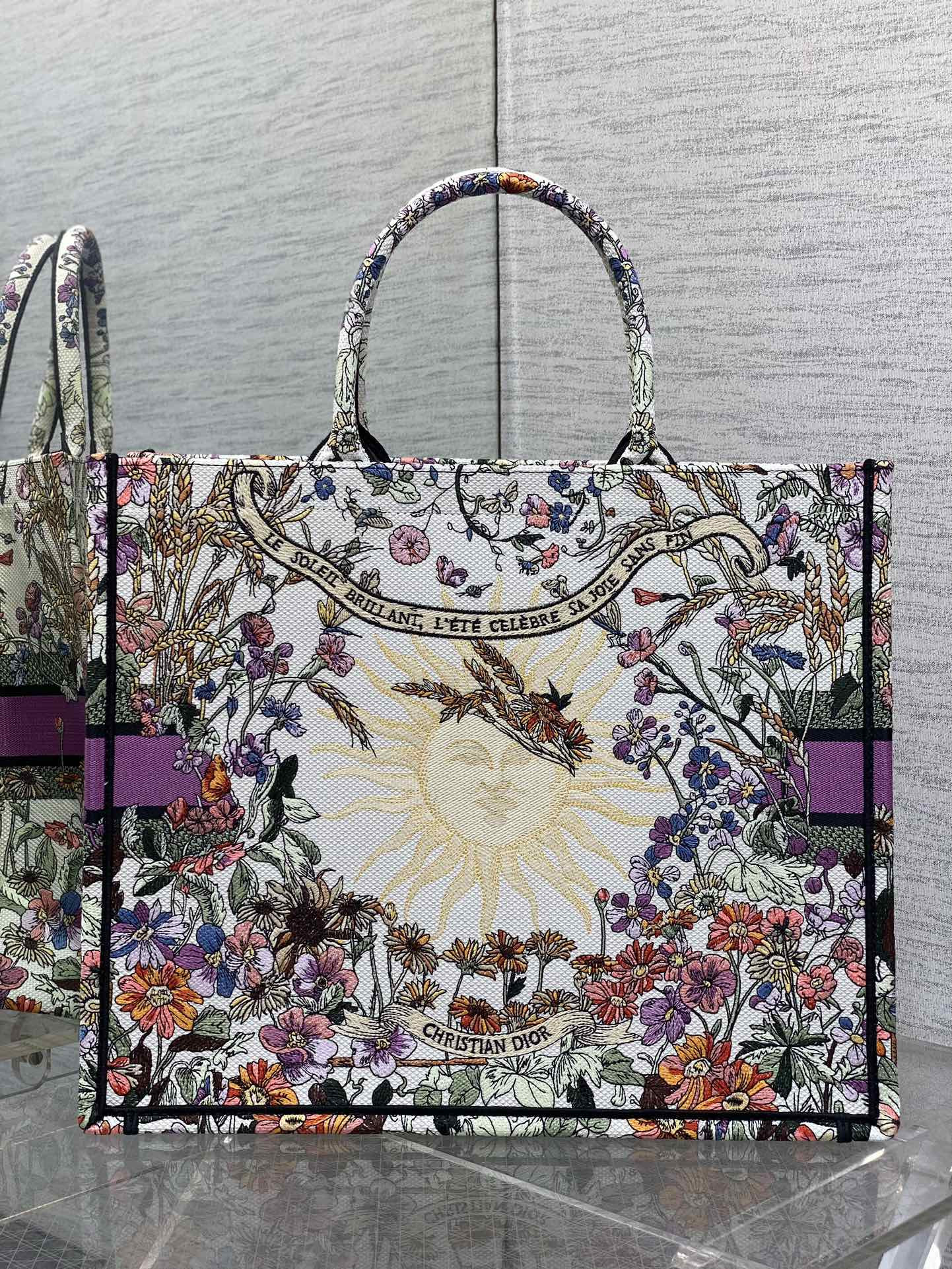 D*or book tote ecru multicolor D*or 4 saisons Été soleil embroidery 42 x18 x35cm