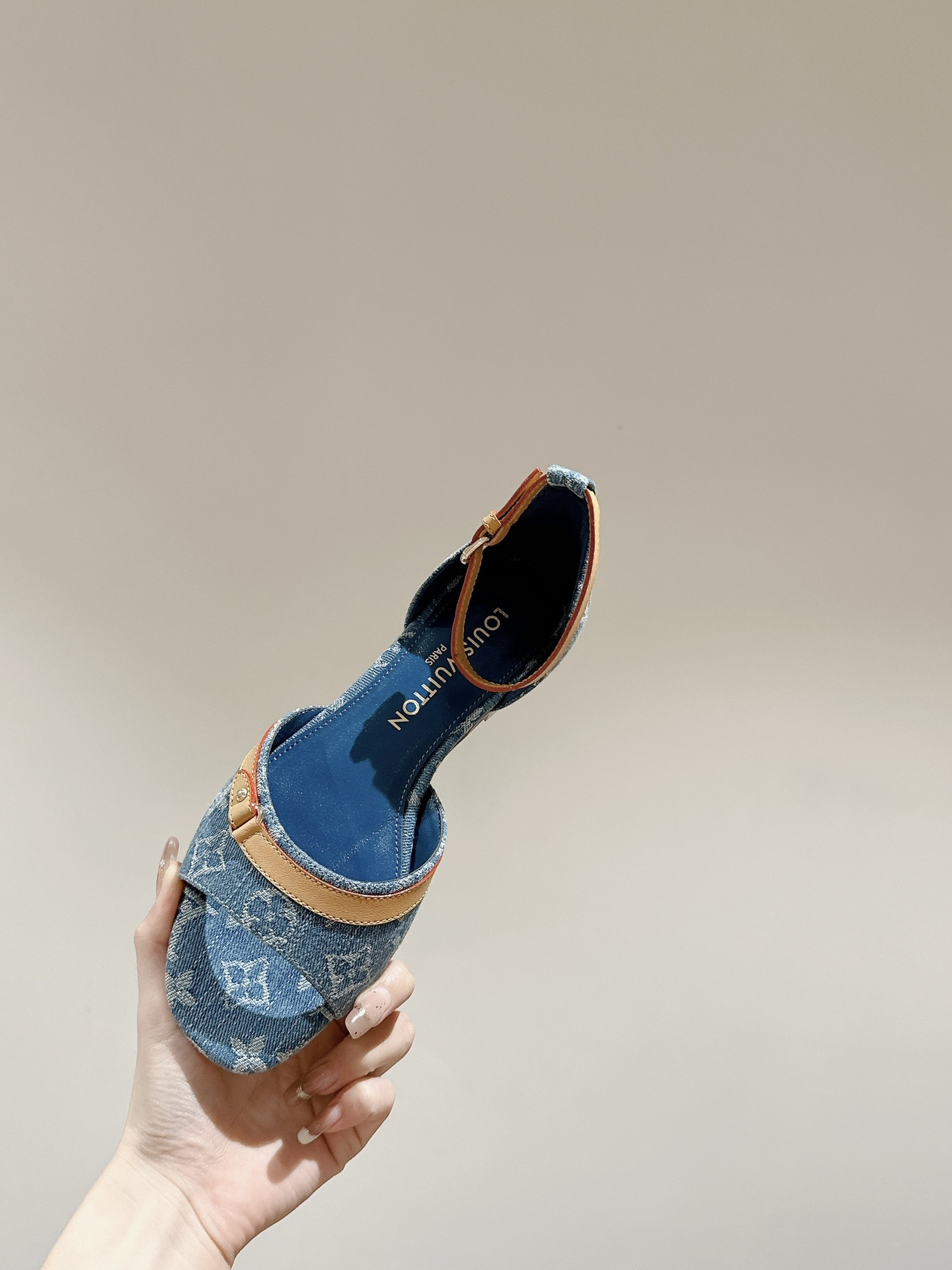 LV Helios Flat Sandal