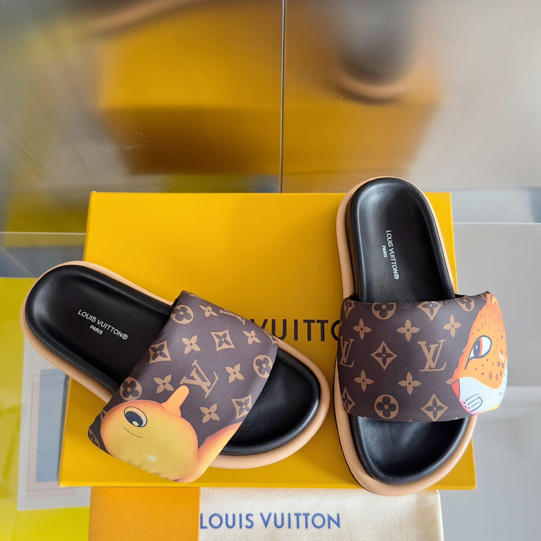 LV Pool Pillow Flat Comfort Mule