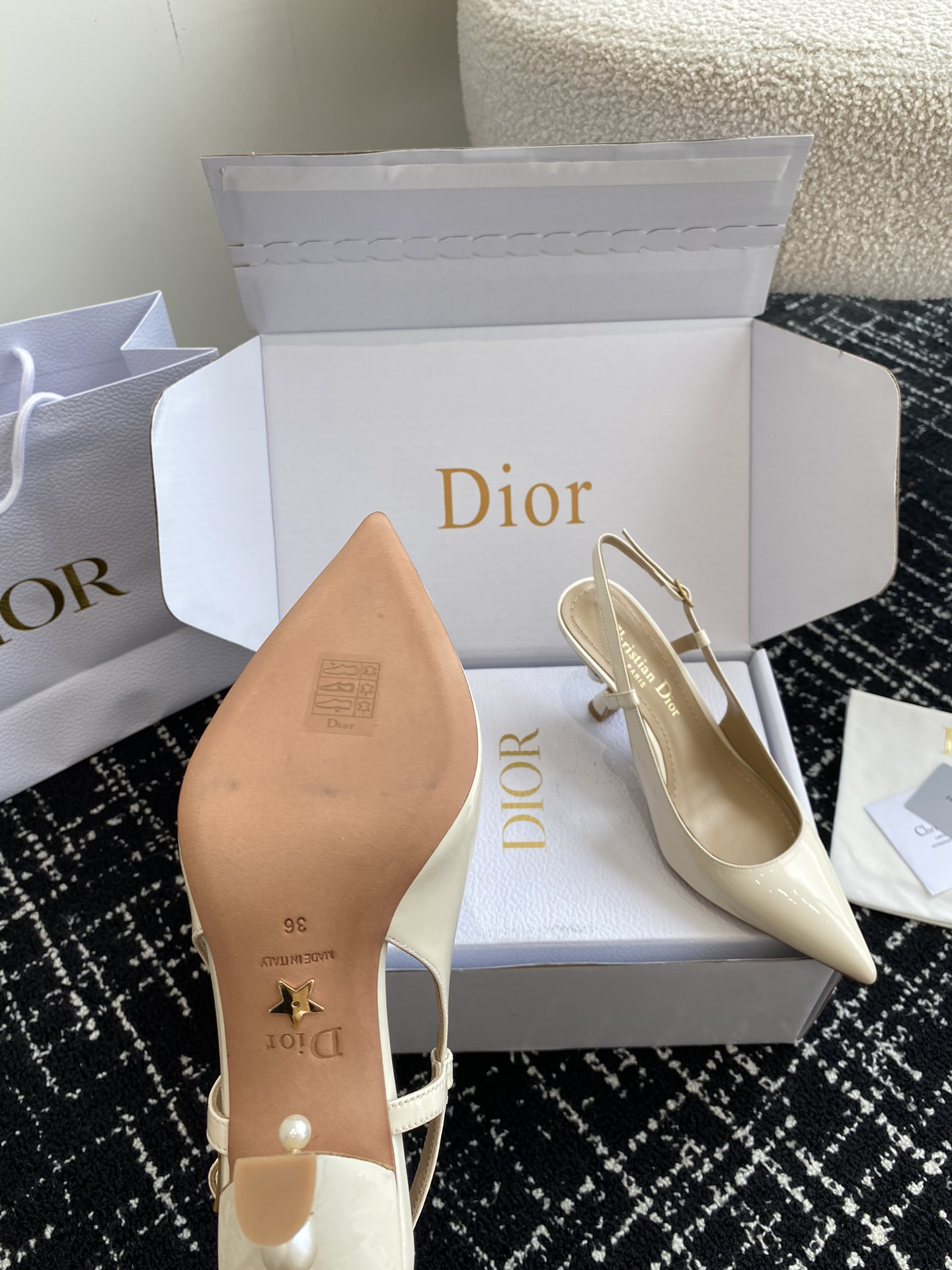 ua D*or tribales slingback pump