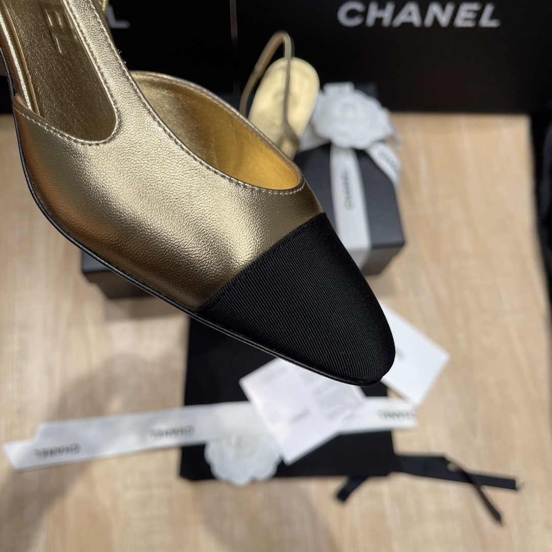 ua Ch*el slingbacks