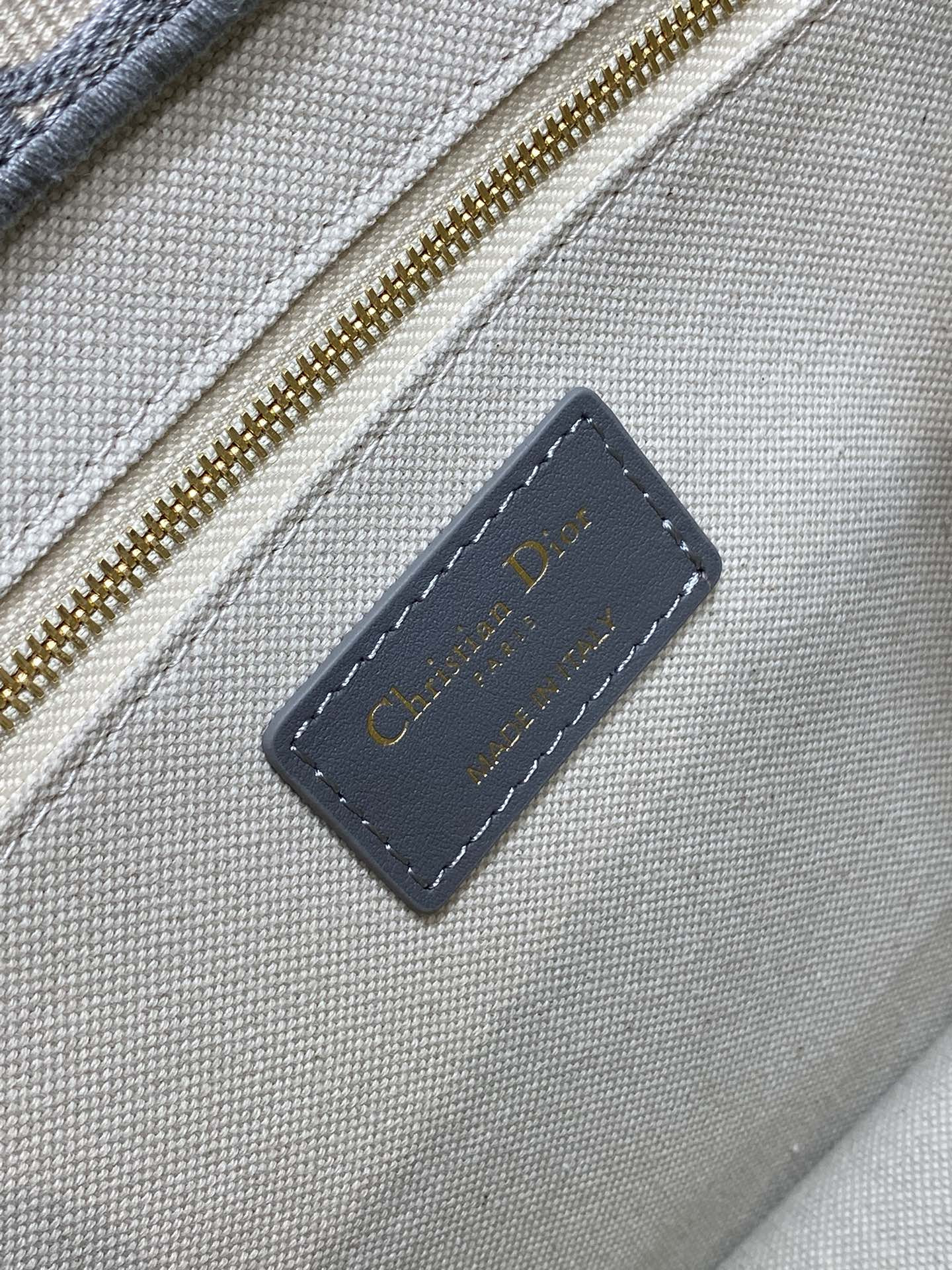 D*or small D*or book tote gray D*or oblique embroidery and calfskin 26.5 x 21 x 14 cm