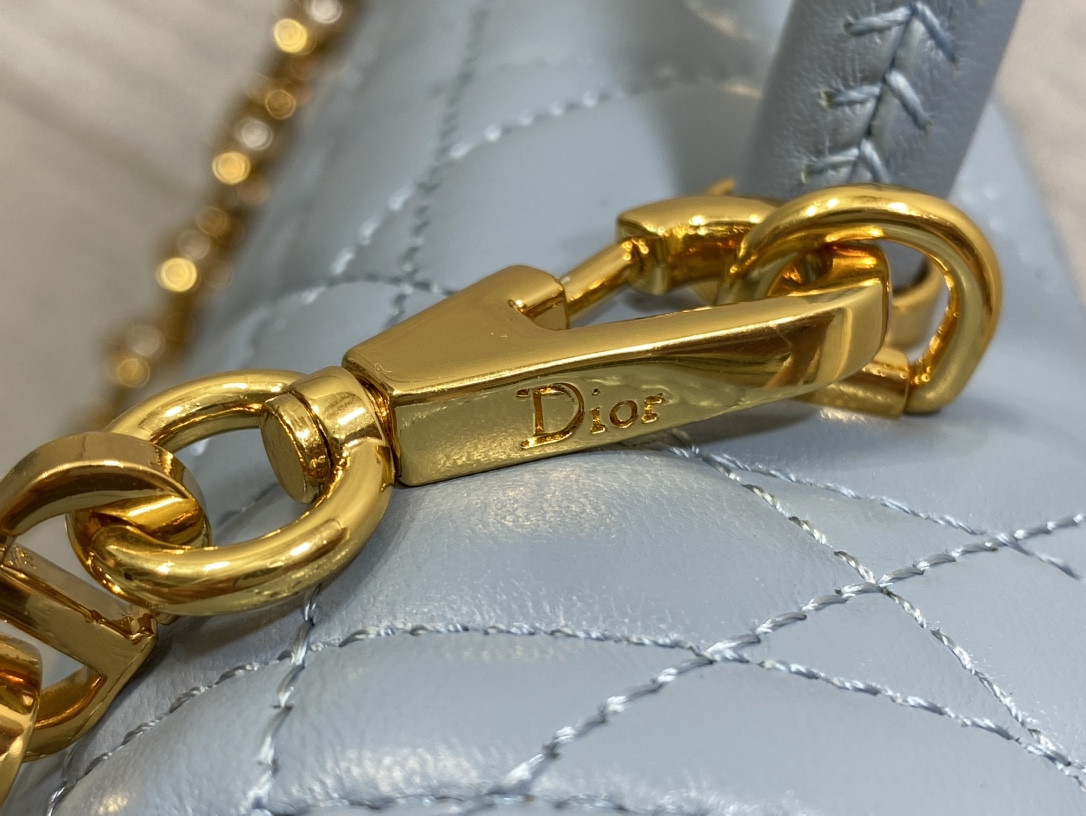 D*or medium D*or ange bag blue latte macrocannage calfskin 26 x 17 x 9 cm