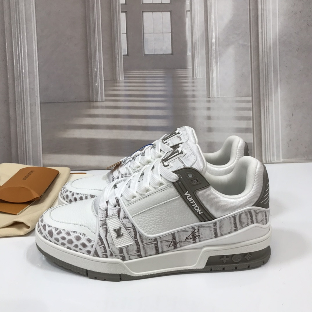 UA LV Trainer Sneaker