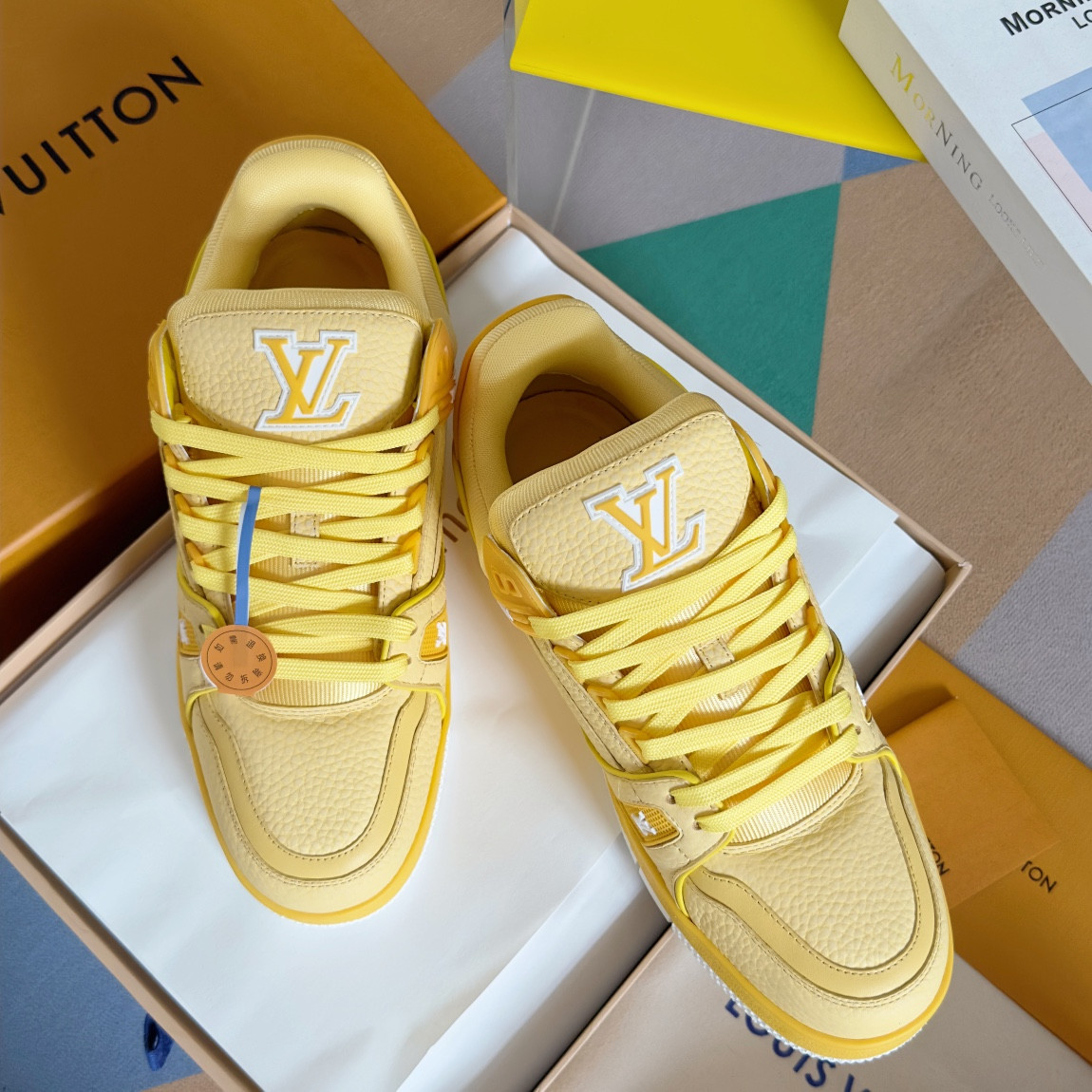 UA LV Trainer Sneaker