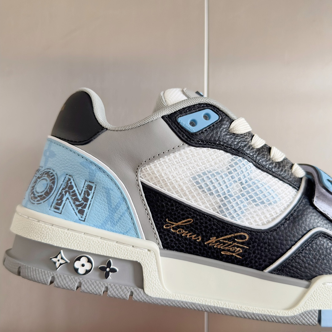 UA LV Trainer Sneaker