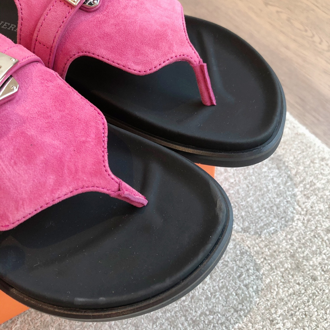 ua H**mes empire sandal
