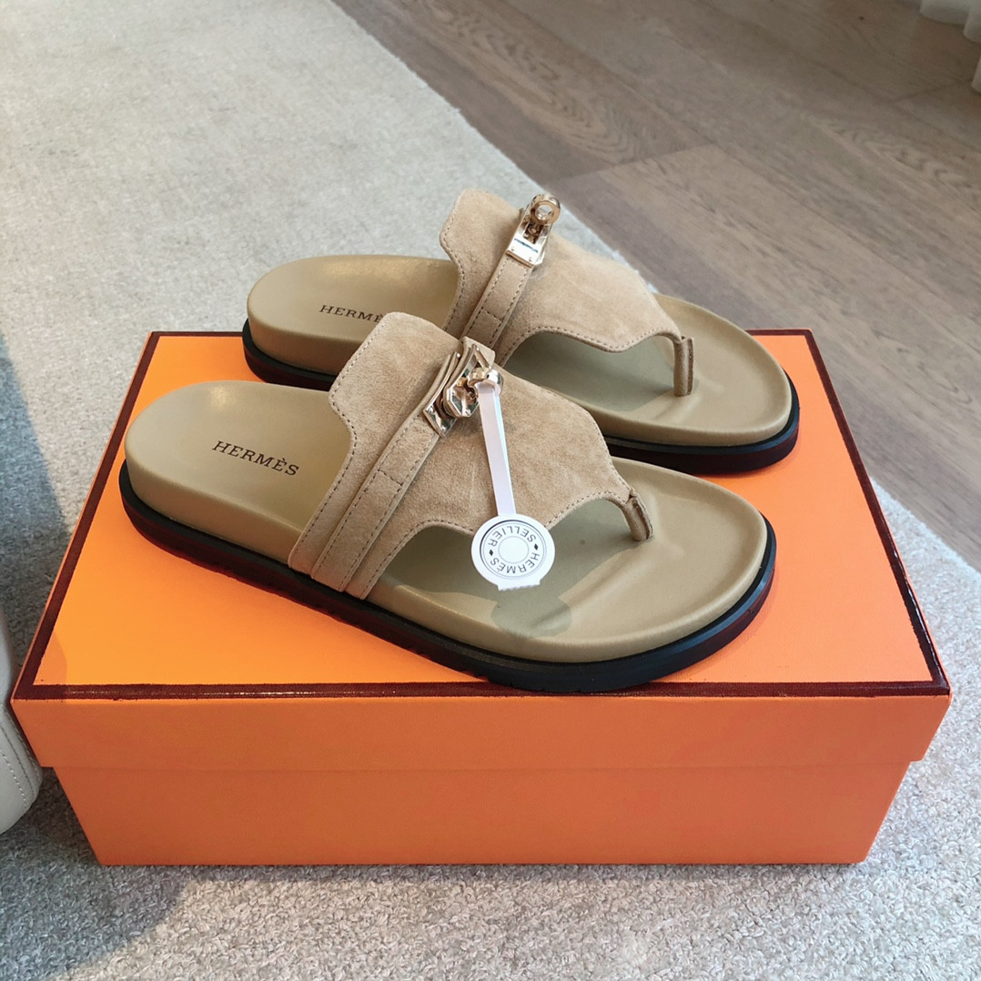 ua H**mes empire sandal